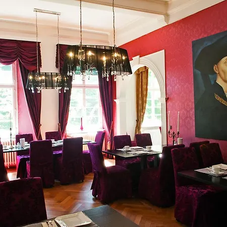 Karolingerhof Hotel