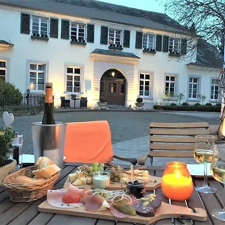 Hotel Karolingerhof