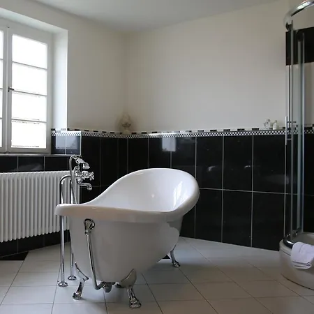 Karolingerhof 4*