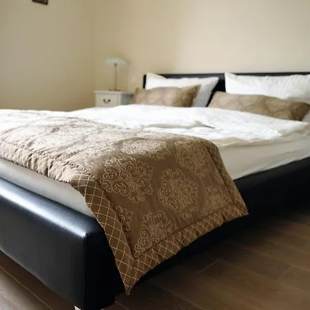 Karolingerhof 호텔