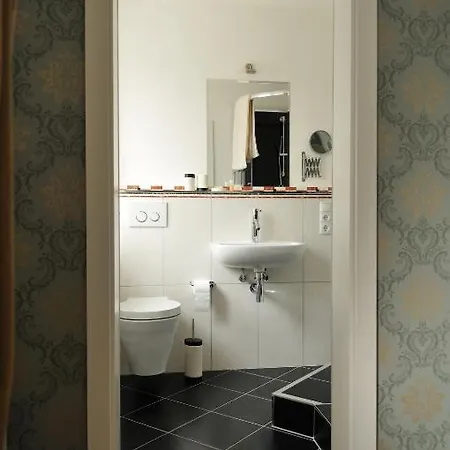 Karolingerhof Hotel 4*