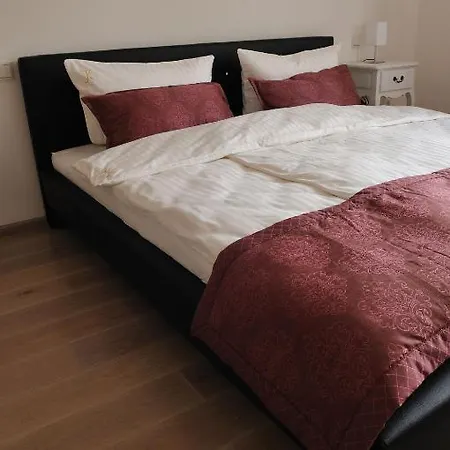 Karolingerhof 호텔 크로프