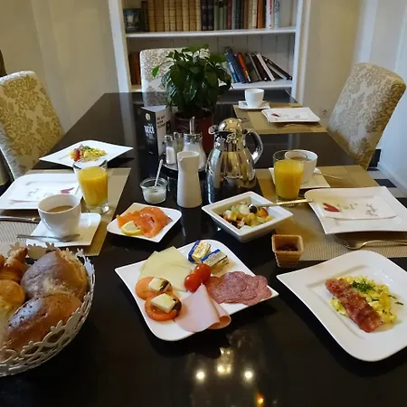 Karolingerhof 크로프