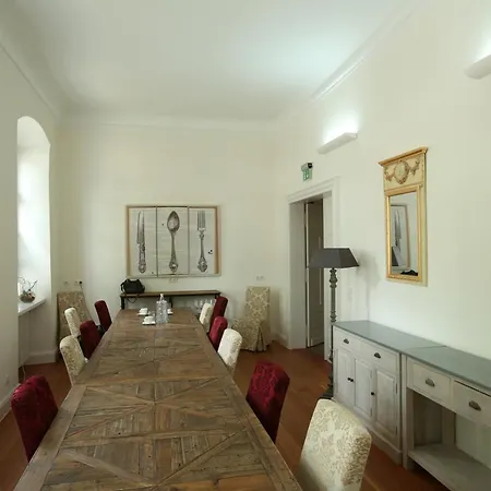 Hotel Karolingerhof 4*