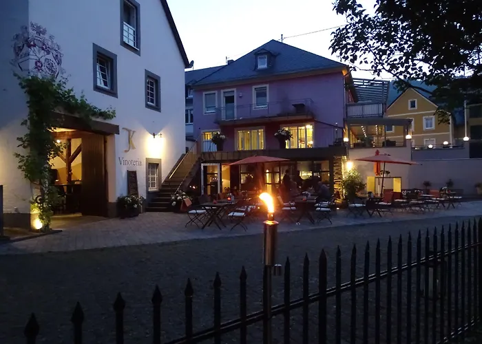 Karolingerhof Hotell 4*