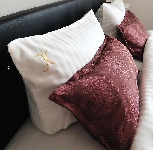 Karolingerhof Hotell 4*