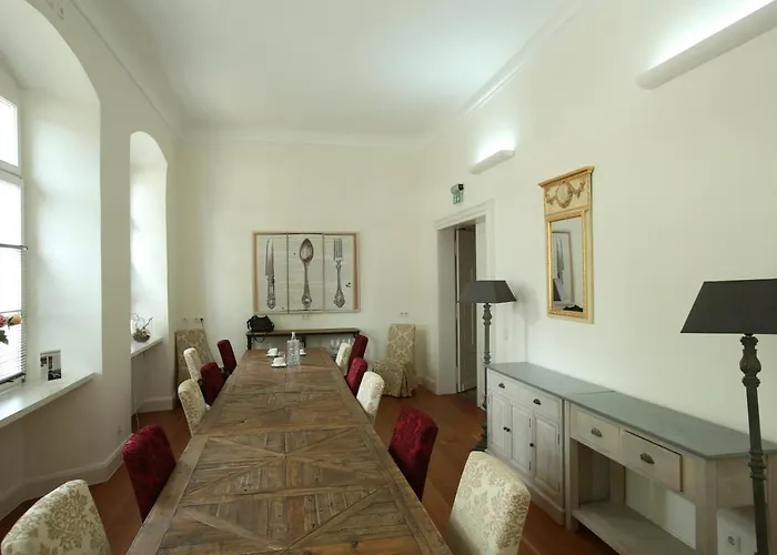 Hotell Karolingerhof 4*